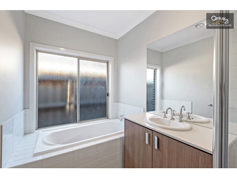 16 Campaspe Way, Point Cook VIC 3030