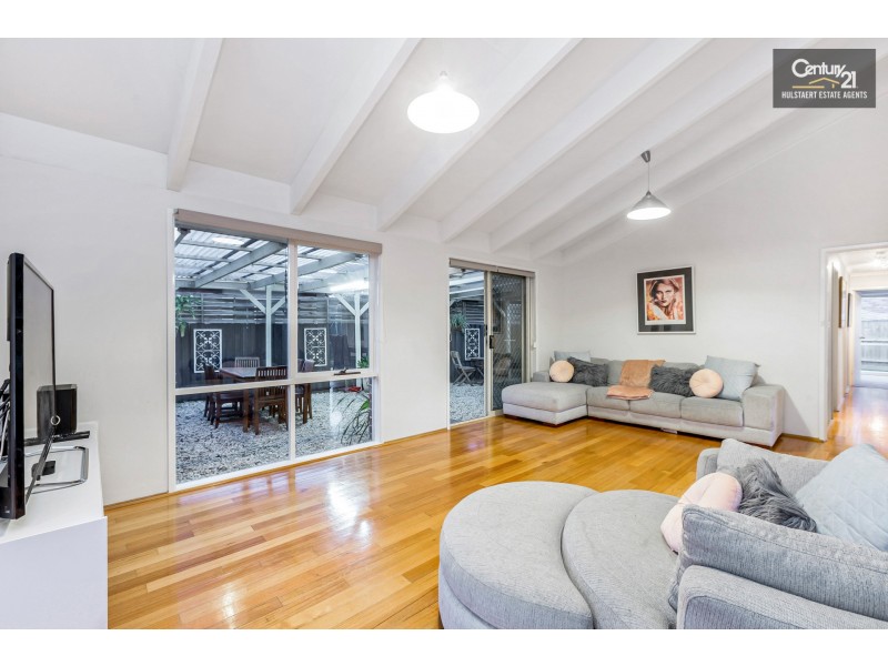 2 Royal Court, Seabrook VIC 3028