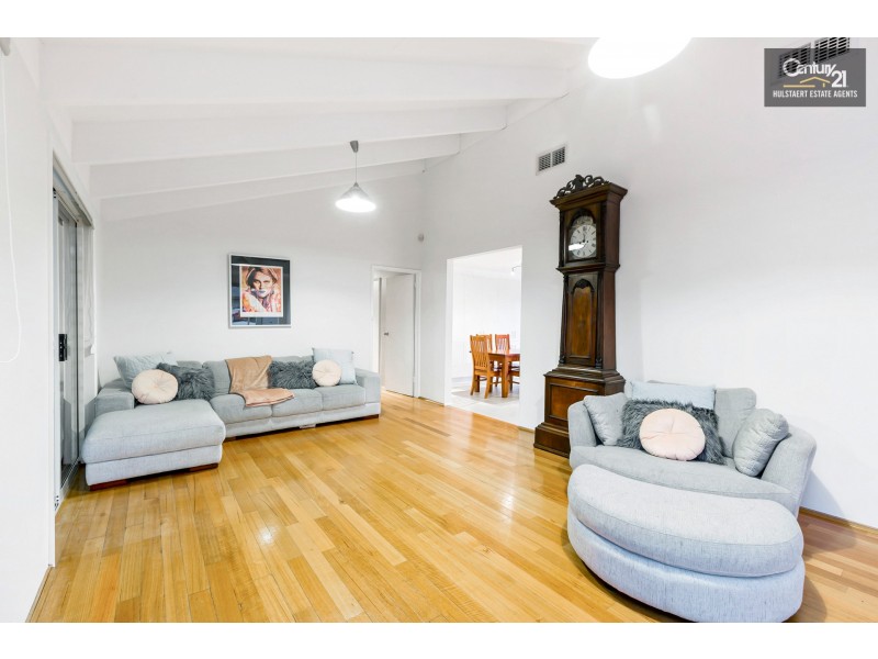 2 Royal Court, Seabrook VIC 3028