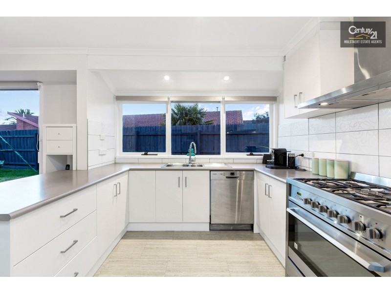 2 Royal Court, Seabrook VIC 3028