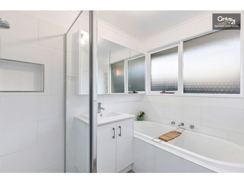 2 Royal Court, Seabrook VIC 3028