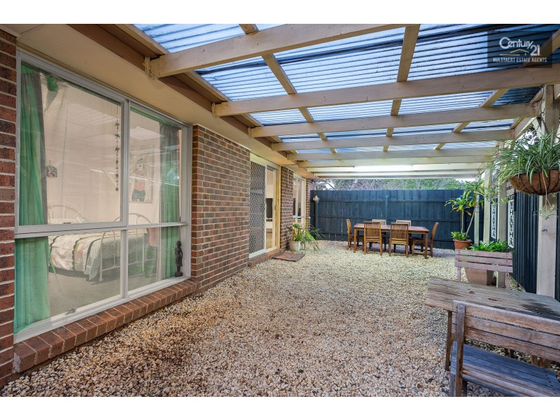 2 Royal Court, Seabrook VIC 3028