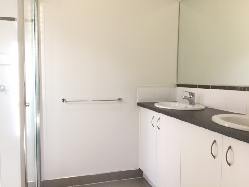 15 Cloudy Crescent, Point Cook VIC 3030