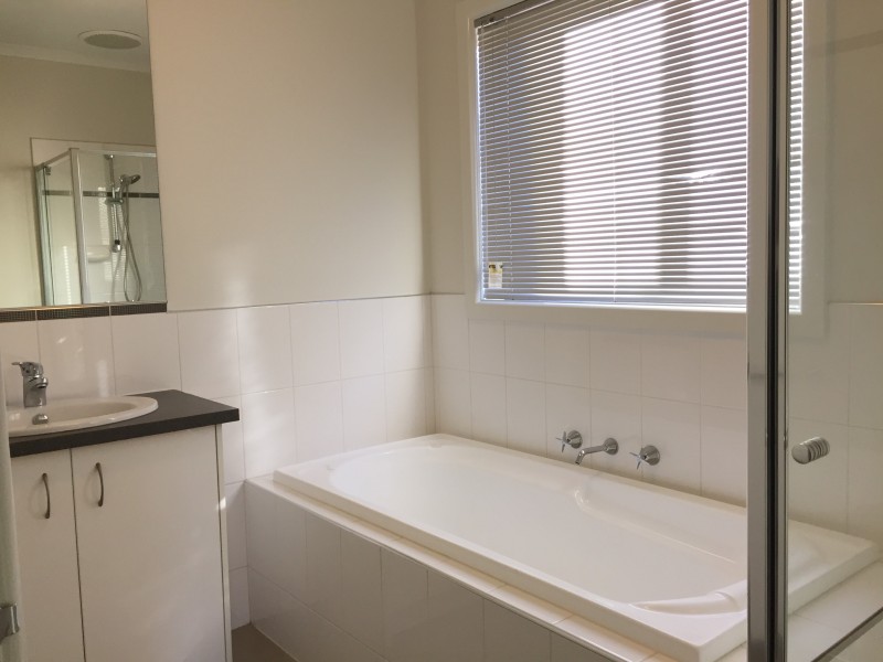 15 Cloudy Crescent, Point Cook VIC 3030