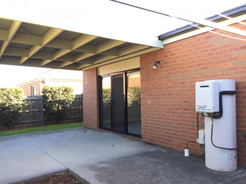 15 Cloudy Crescent, Point Cook VIC 3030