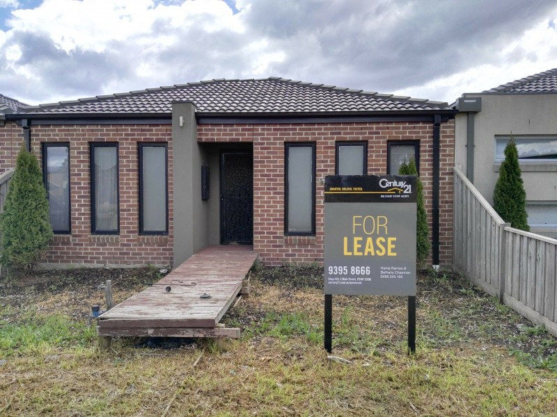4  Earlsferry Lane, Deer Park VIC 3023