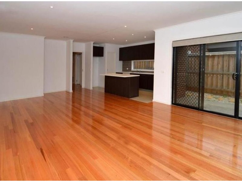 4  Earlsferry Lane, Deer Park VIC 3023
