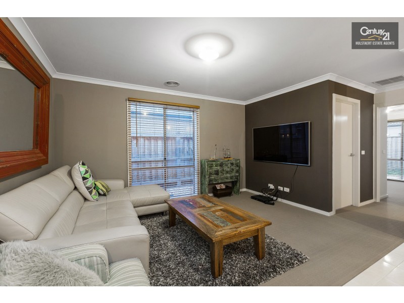 10 Anglers Avenue, Point Cook VIC 3030