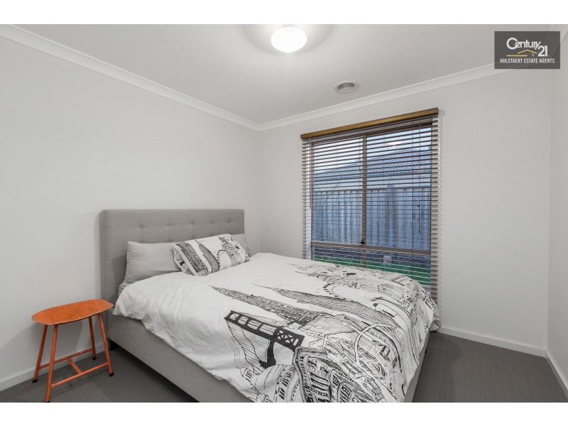 10 Anglers Avenue, Point Cook VIC 3030