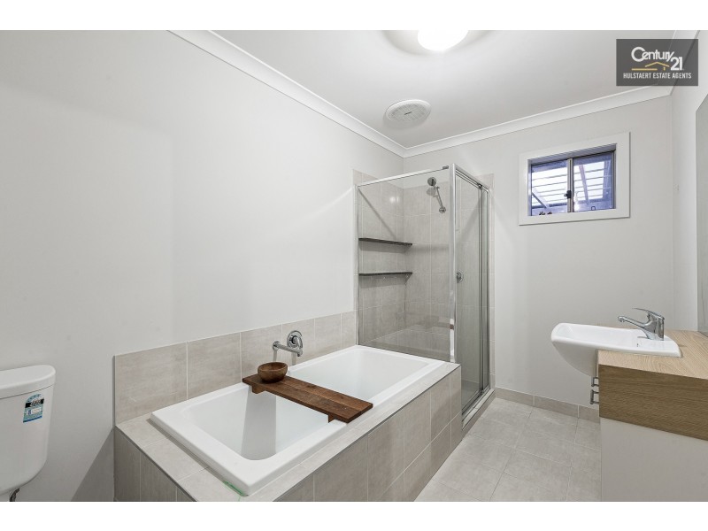 10 Anglers Avenue, Point Cook VIC 3030