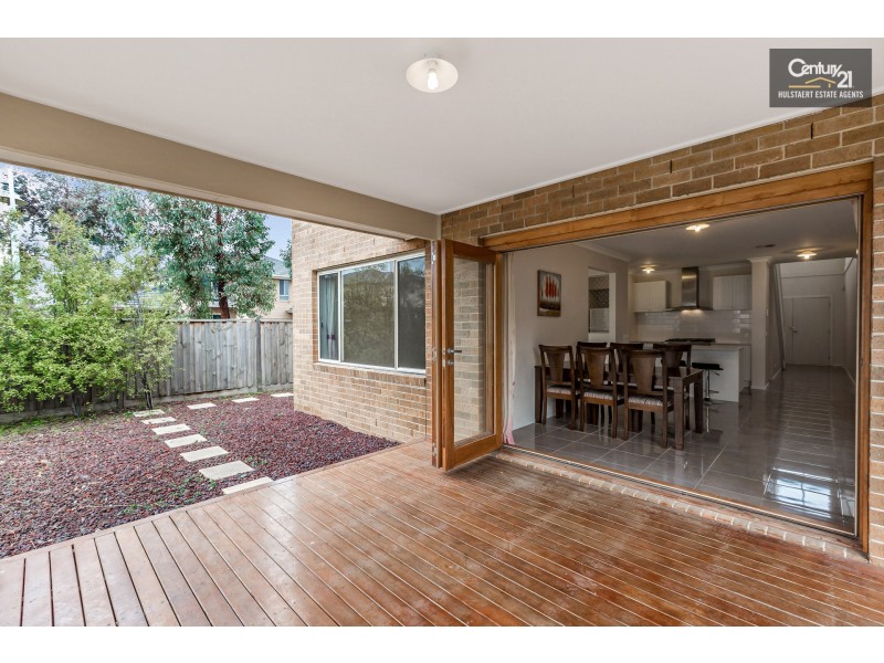 37 Sanctuary Lakes East Boulevard, Point Cook VIC 3030