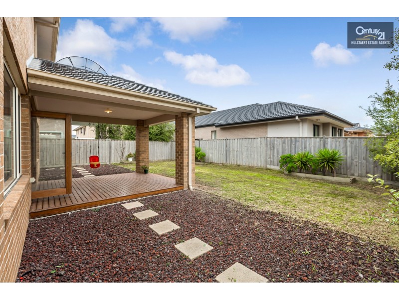 37 Sanctuary Lakes East Boulevard, Point Cook VIC 3030