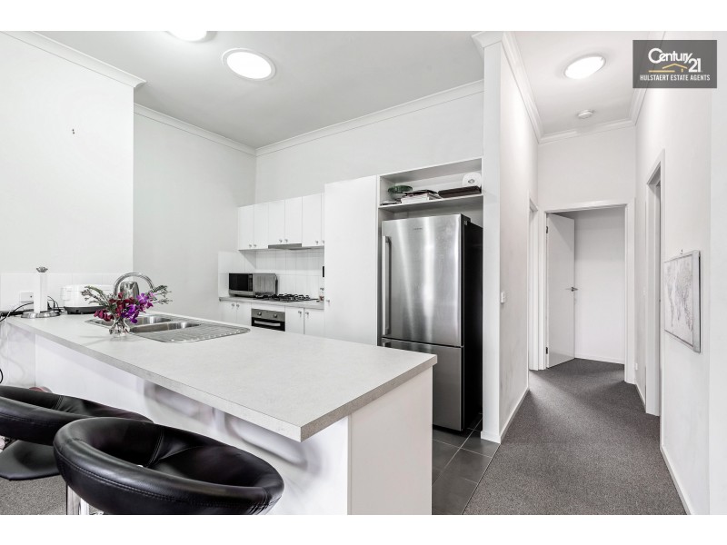 2/15 Tom Roberts Parade, Point Cook VIC 3030