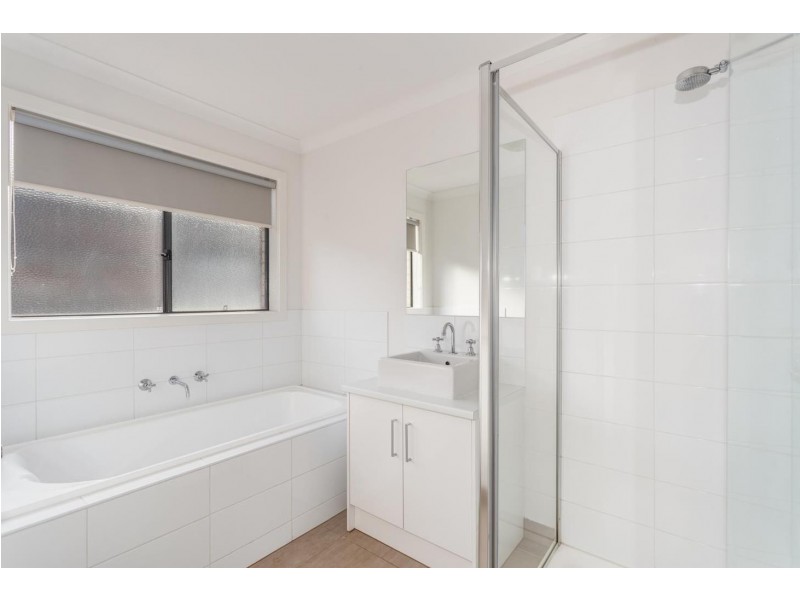 20 Seagrass Crescent, Point Cook VIC 3030