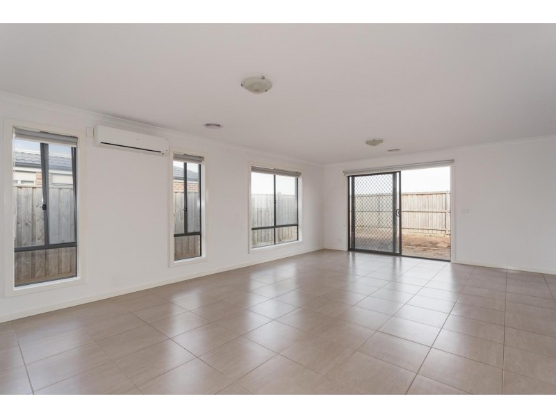 20 Seagrass Crescent, Point Cook VIC 3030
