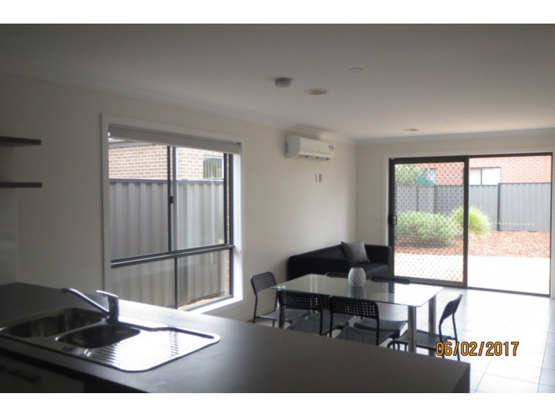 58a Tom Roberts Parade, Point Cook VIC 3030