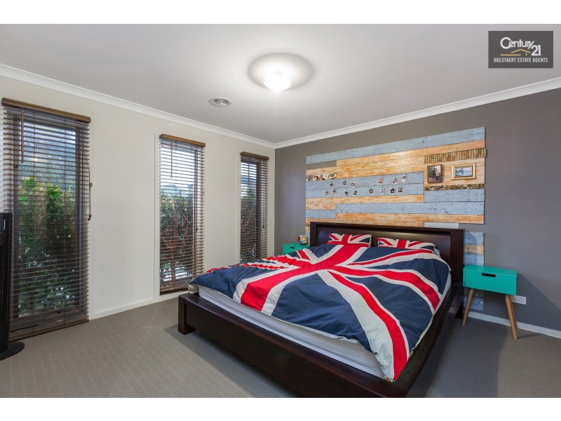 10 Anglers Avenue, Point Cook VIC 3030