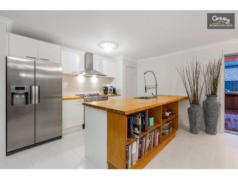 10 Anglers Avenue, Point Cook VIC 3030