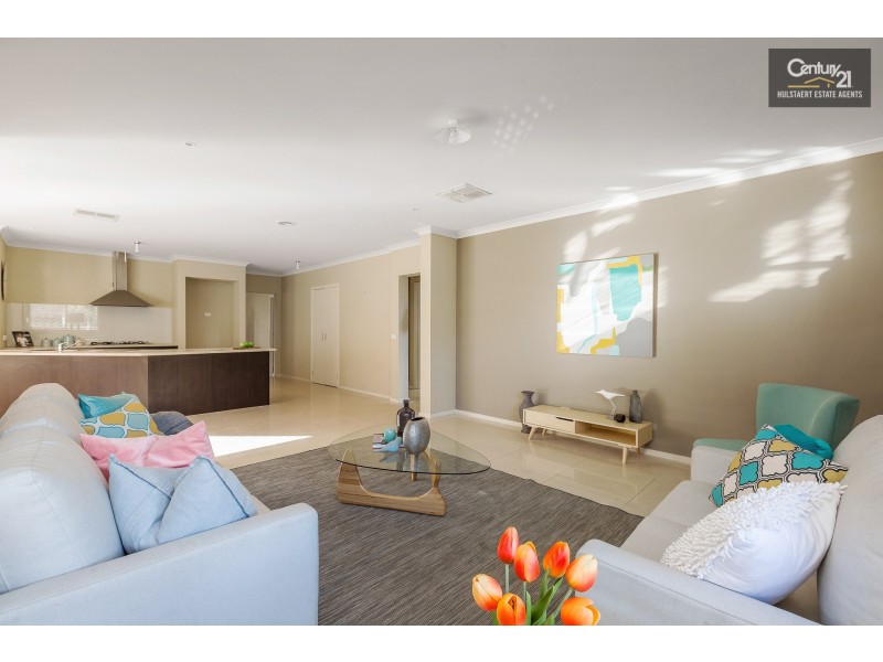 19 Lincoln Park Close, Sanctuary Lakes VIC 3030