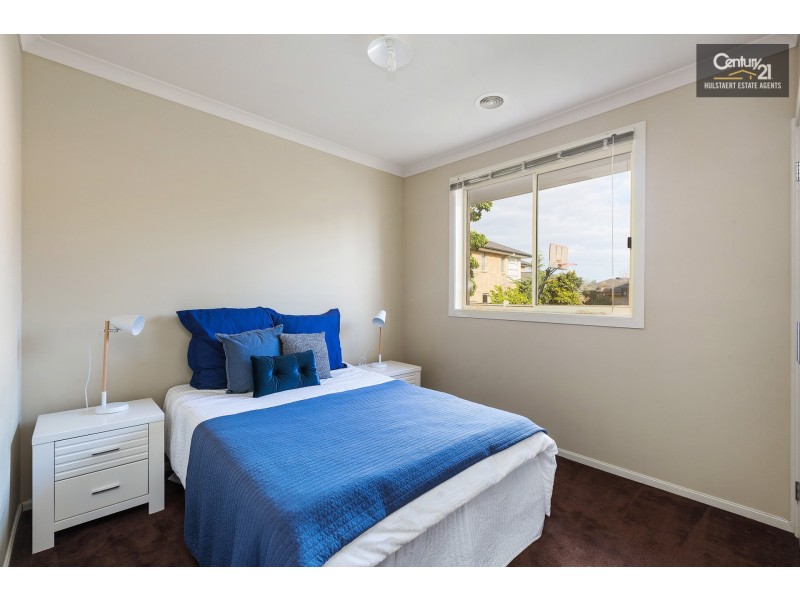 19 Lincoln Park Close, Sanctuary Lakes VIC 3030