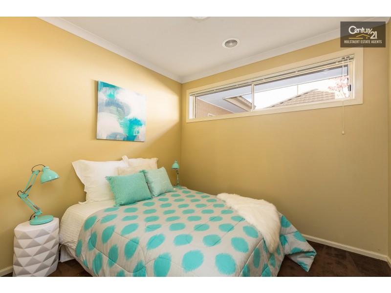 19 Lincoln Park Close, Sanctuary Lakes VIC 3030