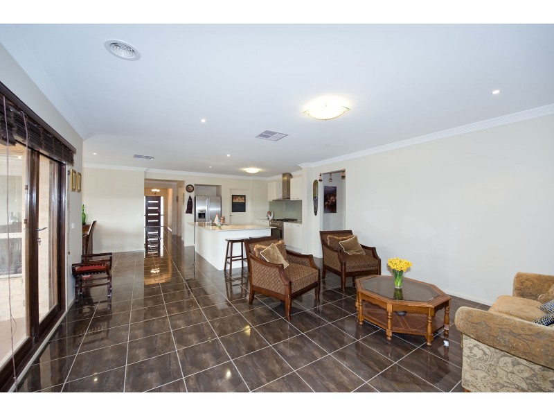 30  Maxwell Street, Point Cook VIC 3030