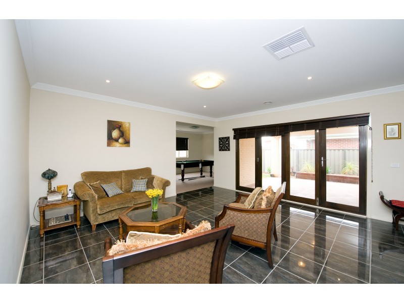 30  Maxwell Street, Point Cook VIC 3030