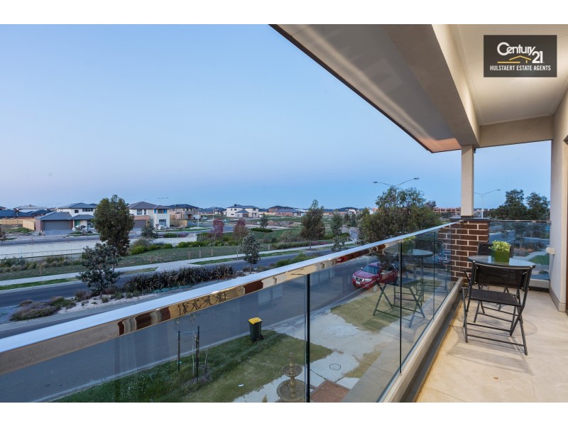 209 Featherbrook Drive, Point Cook VIC 3030