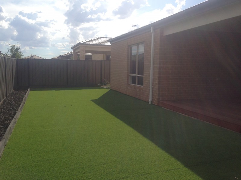 27 Elland Circuit, Truganina VIC 3029