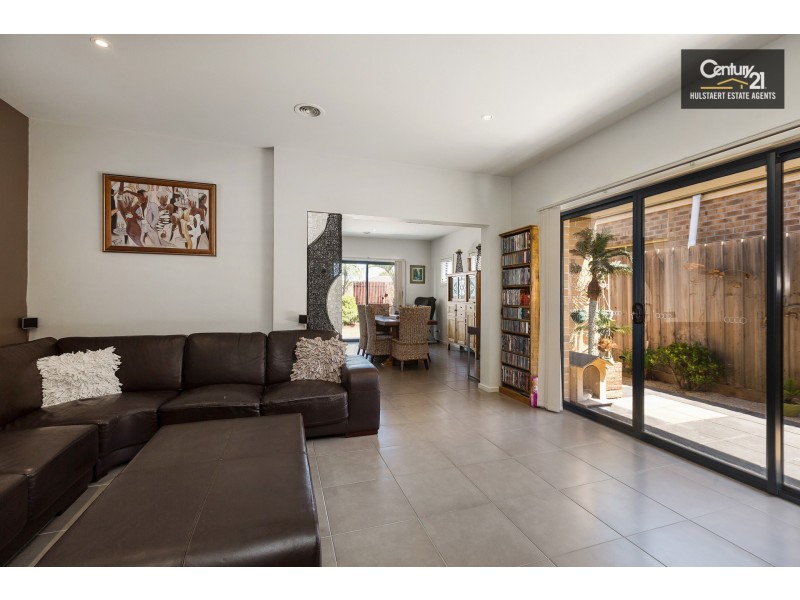 2/107 Westmeadows Lane, Truganina VIC 3029