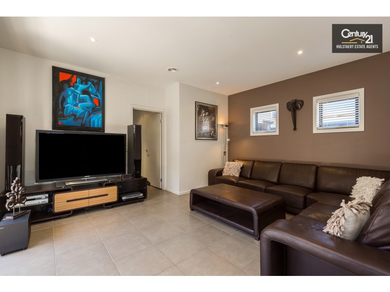 2/107 Westmeadows Lane, Truganina VIC 3029