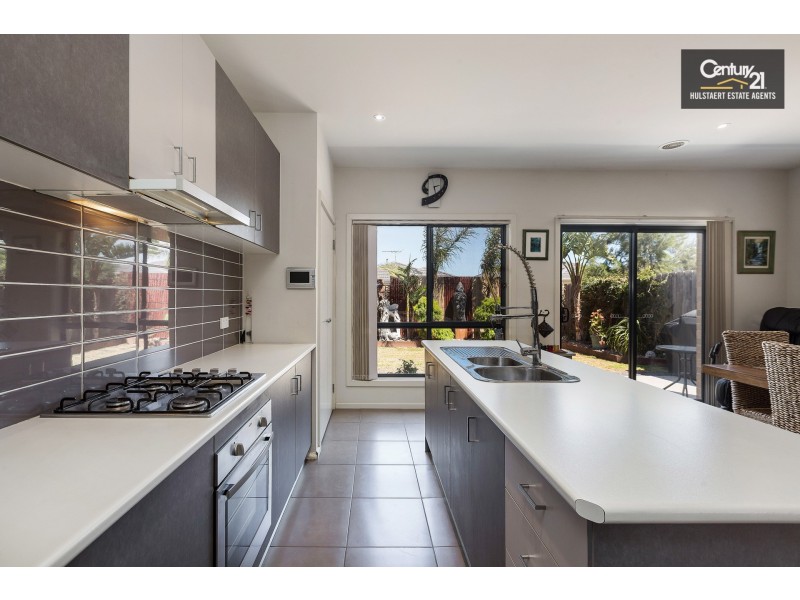 2/107 Westmeadows Lane, Truganina VIC 3029