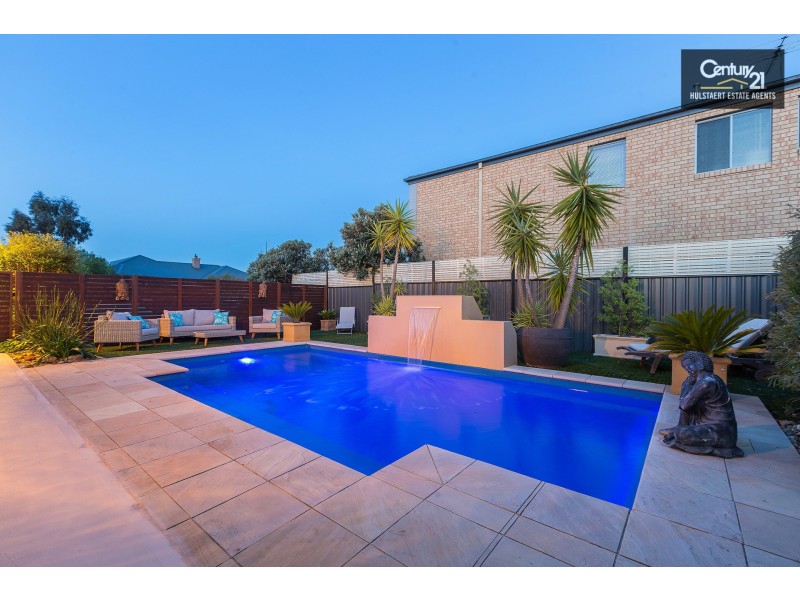 14 Moncrieff Parade, Point Cook VIC 3030