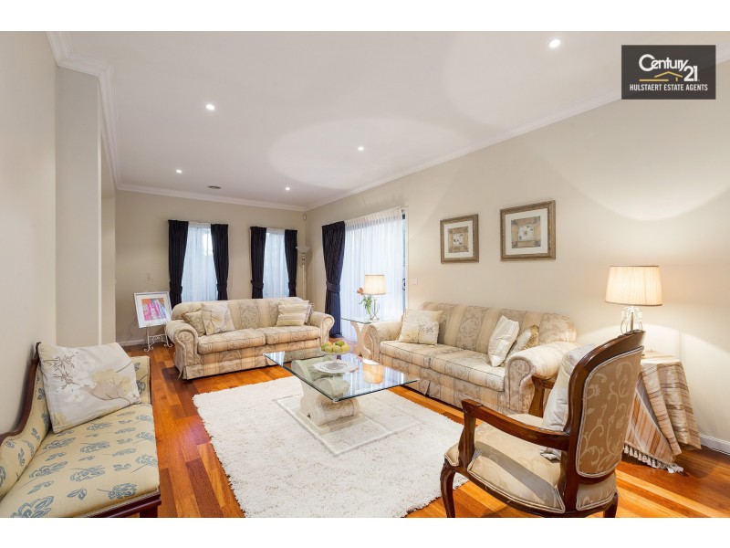 14 Moncrieff Parade, Point Cook VIC 3030