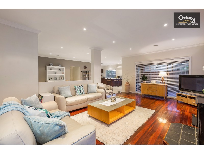 14 Moncrieff Parade, Point Cook VIC 3030