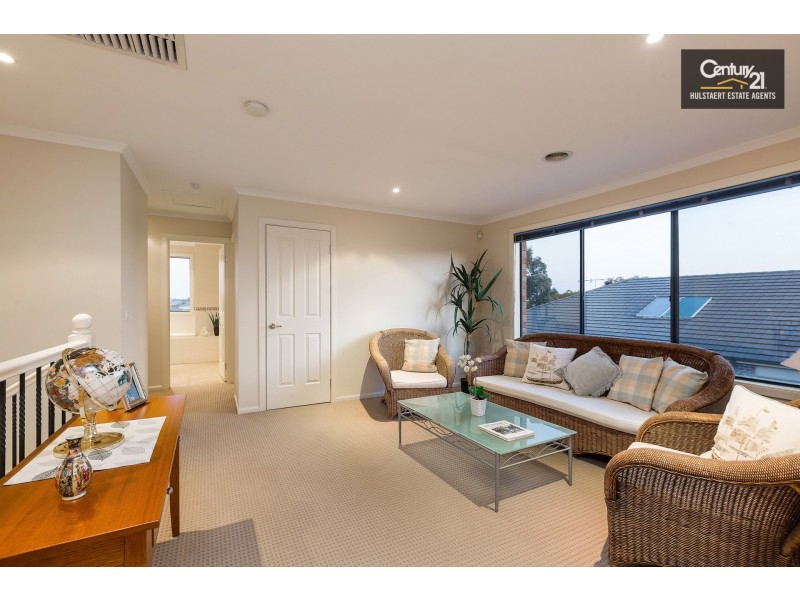 14 Moncrieff Parade, Point Cook VIC 3030