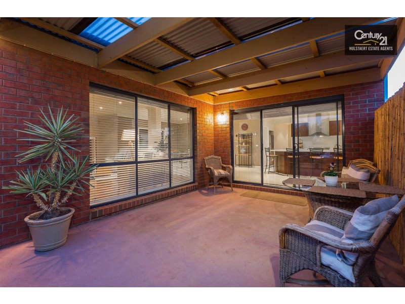 14 Moncrieff Parade, Point Cook VIC 3030