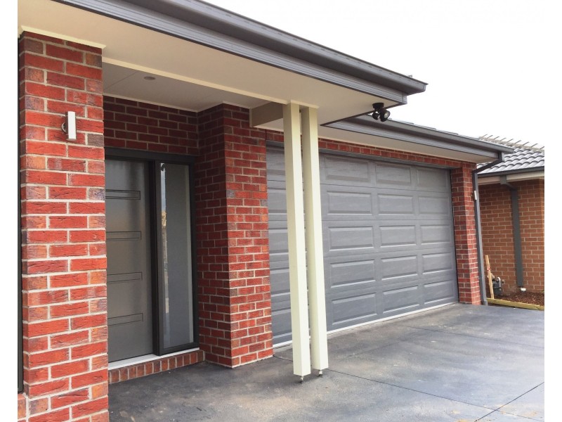 14 Sparkle Way, Tarneit VIC 3029