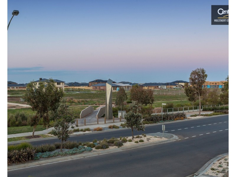 205 Featherbrook Drive, Point Cook VIC 3030