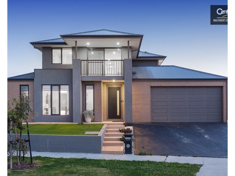 205 Featherbrook Drive, Point Cook VIC 3030