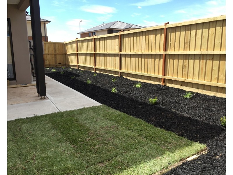 39 Pennsylvania Crescent, Point Cook VIC 3030