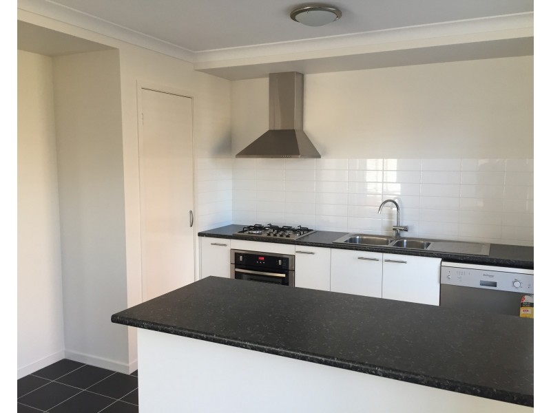 7 Brookdale Road, Point Cook VIC 3030