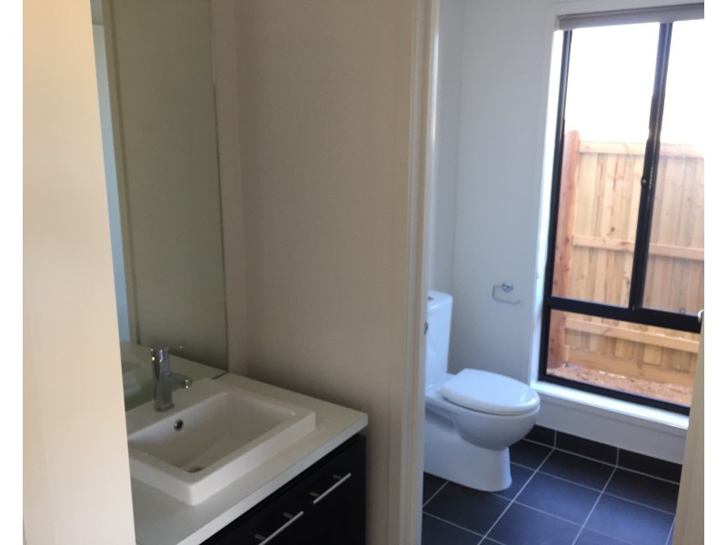 7 Brookdale Road, Point Cook VIC 3030