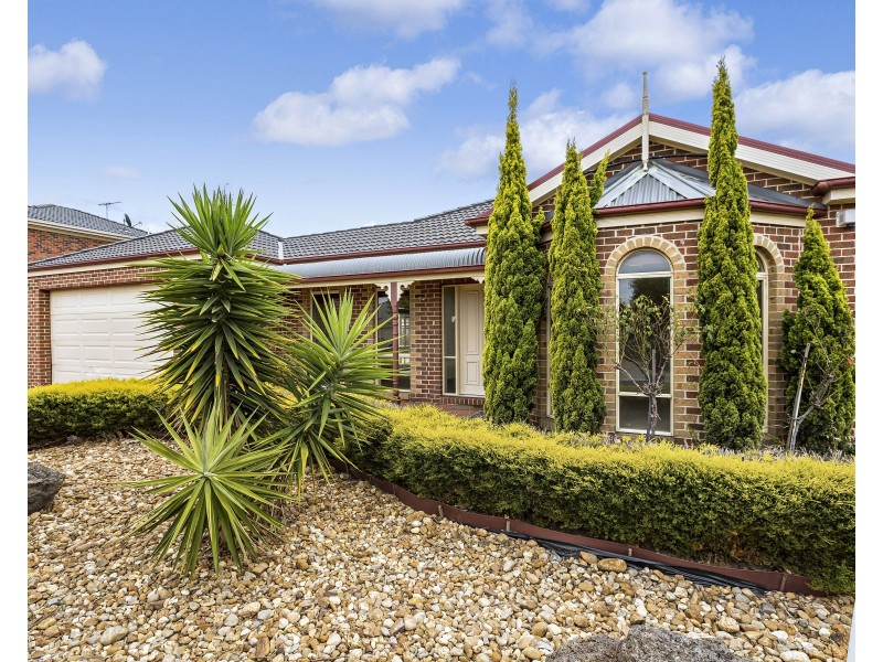 82 Shaftsbury Boulevard, Point Cook VIC 3030