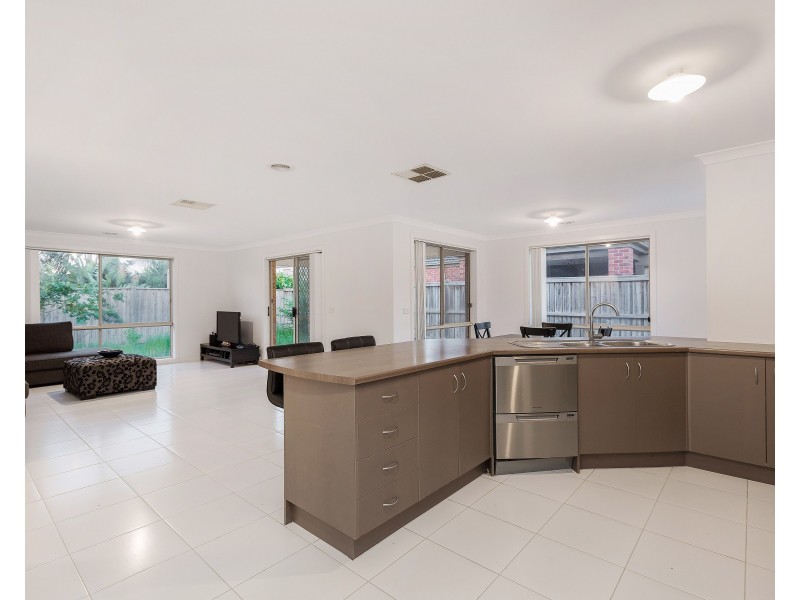 48 Papillon Parade, Tarneit VIC 3029