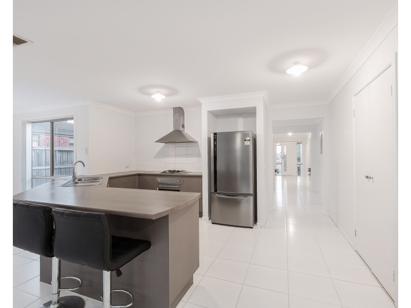 48 Papillon Parade, Tarneit VIC 3029