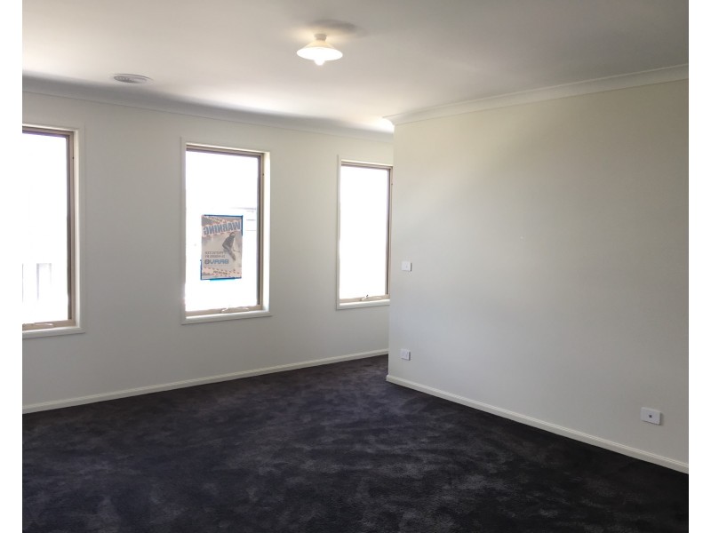 11  Mudgee Street, Point Cook VIC 3030