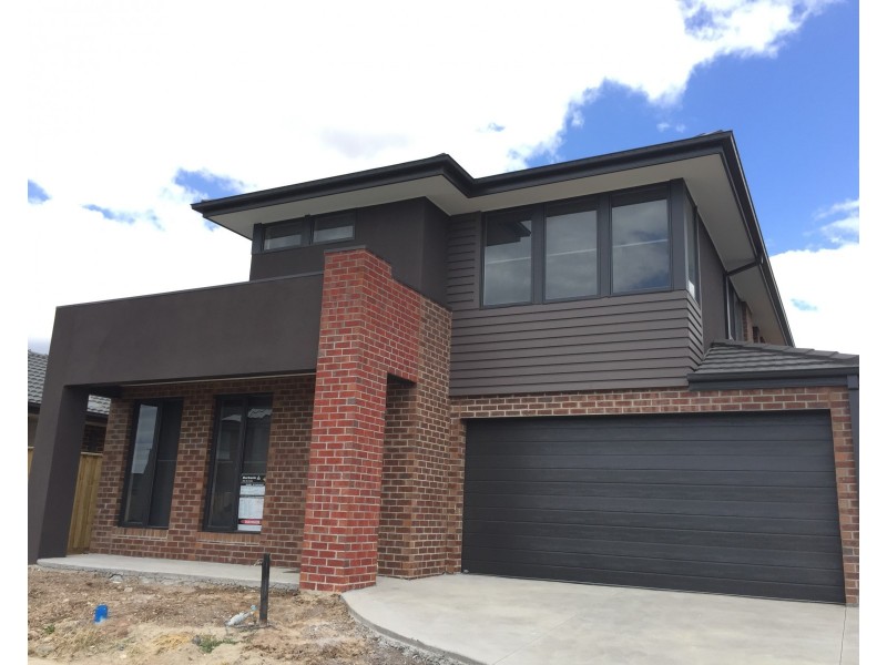 13  Evesham Drive, Point Cook VIC 3030