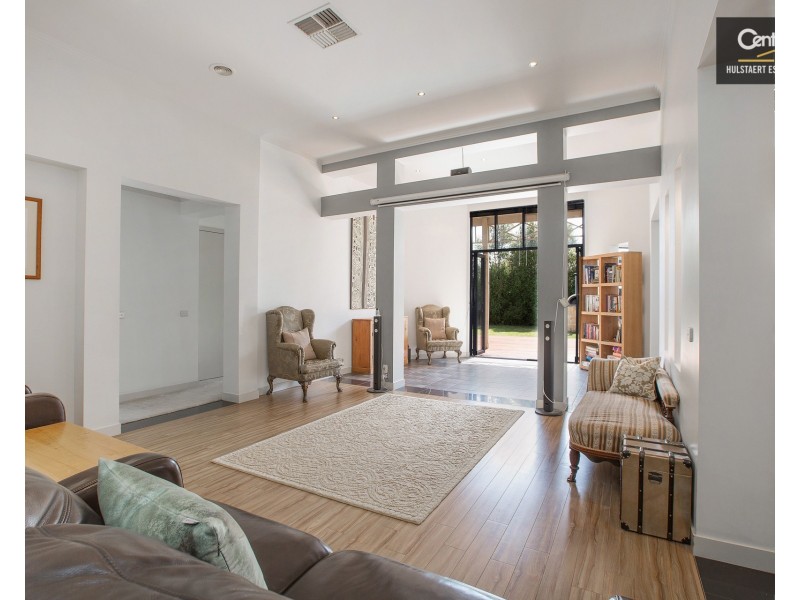 8 Santander Crescent, Point Cook VIC 3030