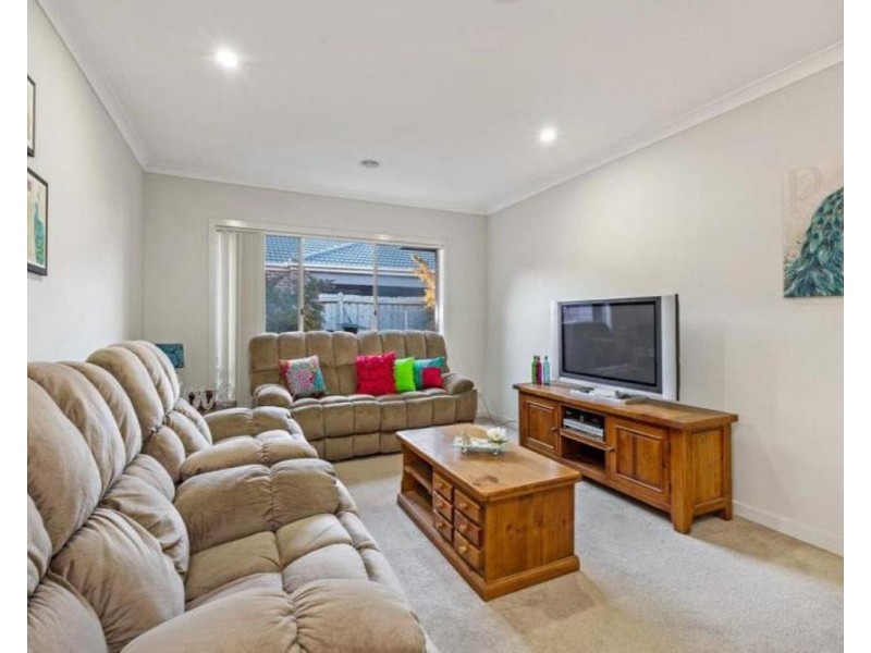 10 Magnetic Avenue, Point Cook VIC 3030